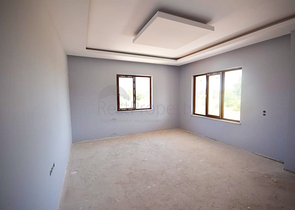 Вилла 4+1 с земельным участком в Дюзлерчами Дошемеальты 