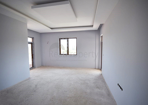 Вилла 4+1 с земельным участком в Дюзлерчами Дошемеальты 