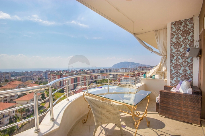 Пентхаус с видом на Аланийскую крепость