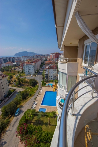 Пентхаус с видом на Аланийскую крепость