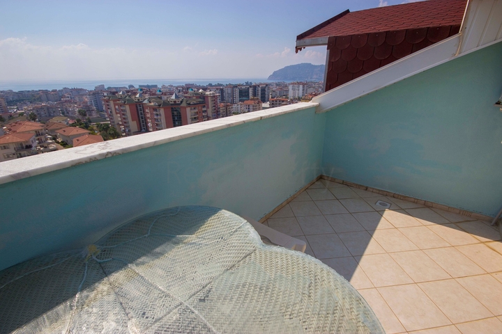 Пентхаус с видом на Аланийскую крепость