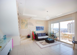 Пентхаус с видом на Аланийскую крепость