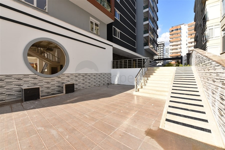 Меблированная двухкомнатная квартира в Махмутларе