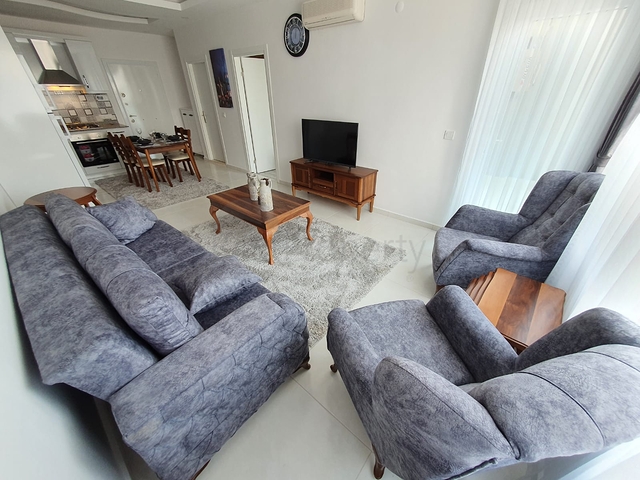 Меблированная двухкомнатная квартира в Махмутларе