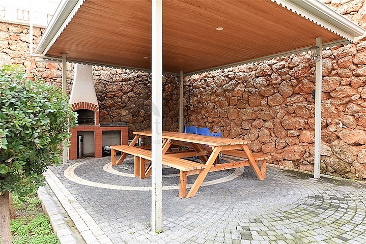 Двухкомнатная меблированная квартира в районе Тосмур