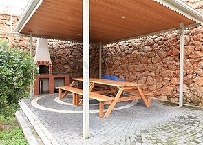 Двухкомнатная меблированная квартира в районе Тосмур