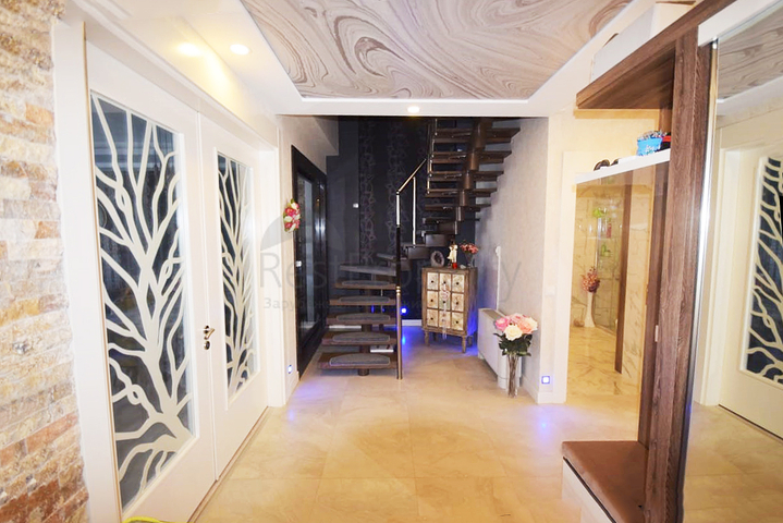 Вилла 5+1 в комплексе в Ешилбахире Дошемеальты