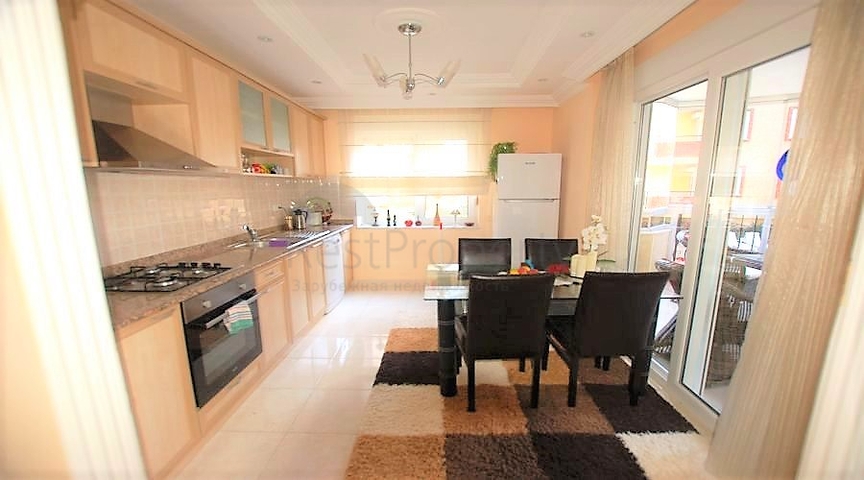 Трёхкомнатная квартира в Оба