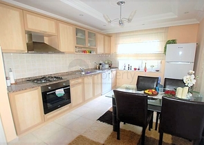 Трёхкомнатная квартира в Оба