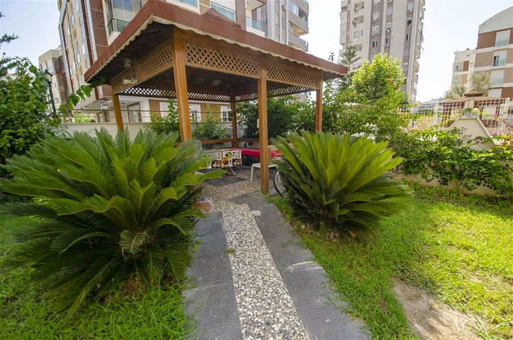 Двухкомнатная квартира с мебелью в Лимане Коньяалты