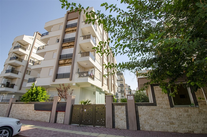 Двухкомнатная квартира с мебелью в Лимане Коньяалты