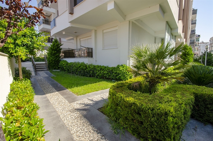 Двухкомнатная квартира с мебелью в Лимане Коньяалты