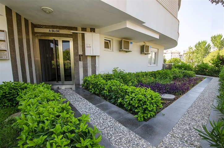 Двухкомнатная квартира с мебелью в Лимане Коньяалты