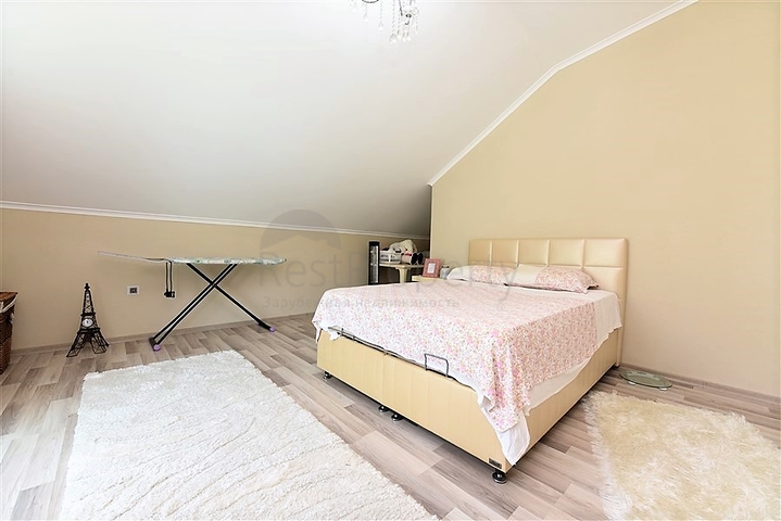 Меблированный пентхаус 3+1 с видом на горы в районе Газипаша