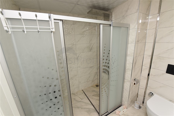 Меблированный пентхаус 3+1 с видом на горы в районе Газипаша