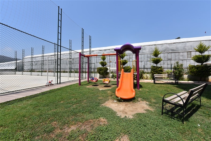 Меблированный пентхаус 3+1 с видом на горы в районе Газипаша