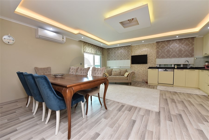 Меблированный пентхаус 3+1 с видом на горы в районе Газипаша