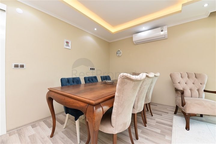 Меблированный пентхаус 3+1 с видом на горы в районе Газипаша