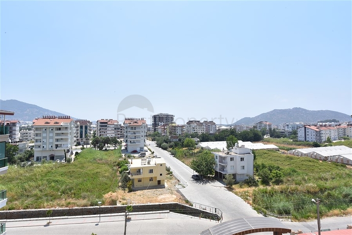 Меблированный пентхаус 3+1 с видом на горы в районе Газипаша