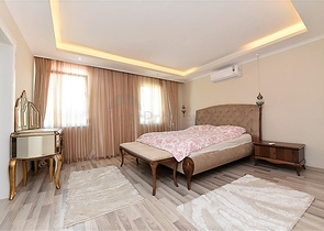 Меблированный пентхаус 3+1 с видом на горы в районе Газипаша