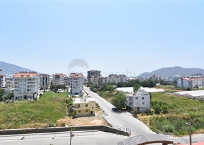 Меблированный пентхаус 3+1 с видом на горы в районе Газипаша