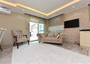 Меблированный пентхаус 3+1 с видом на горы в районе Газипаша