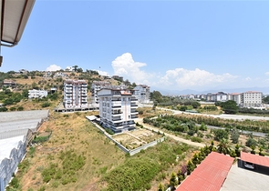 Меблированный пентхаус 3+1 с видом на горы в районе Газипаша