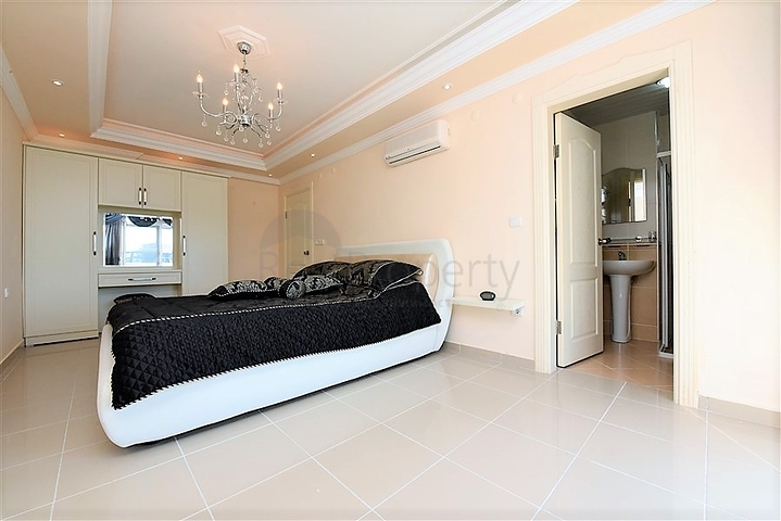 Пентхаус на первой береговой линии