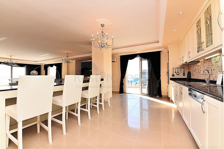 Пентхаус на первой береговой линии