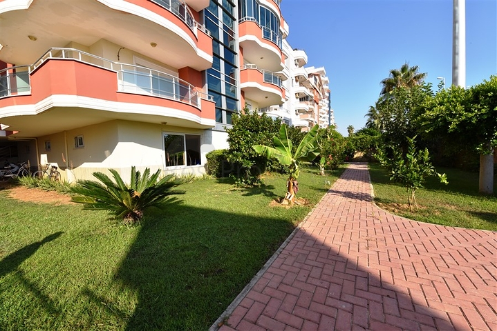 Пентхаус на первой береговой линии