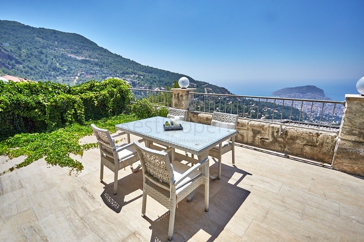 Вилла для большой семьи