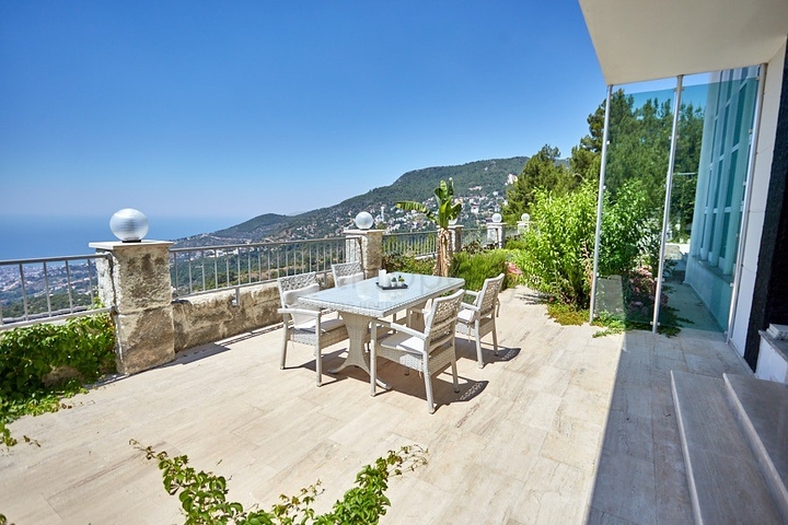 Вилла для большой семьи