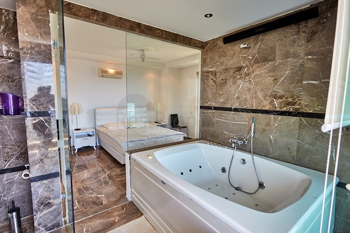 Вилла для большой семьи