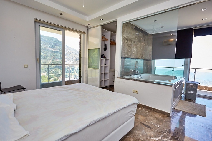 Вилла для большой семьи