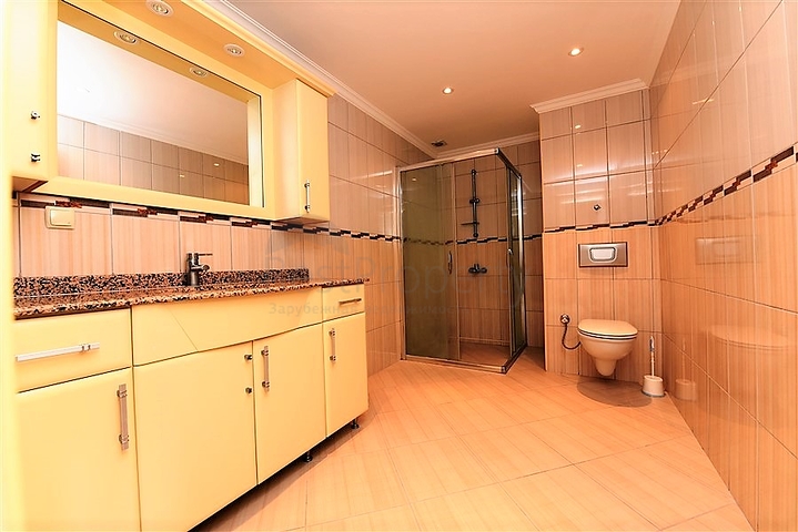 Трехкомнатная квартира в Махмутларе