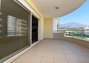 Трехкомнатная квартира в Махмутларе