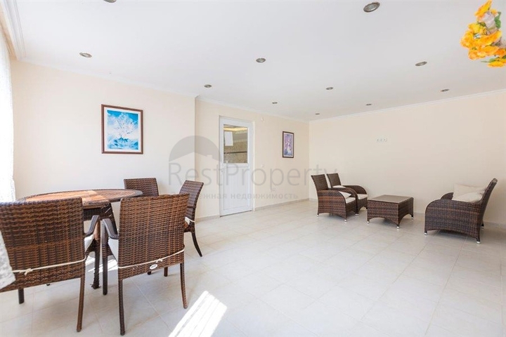 Трехкомнатные апартаменты в русскоязычном районе