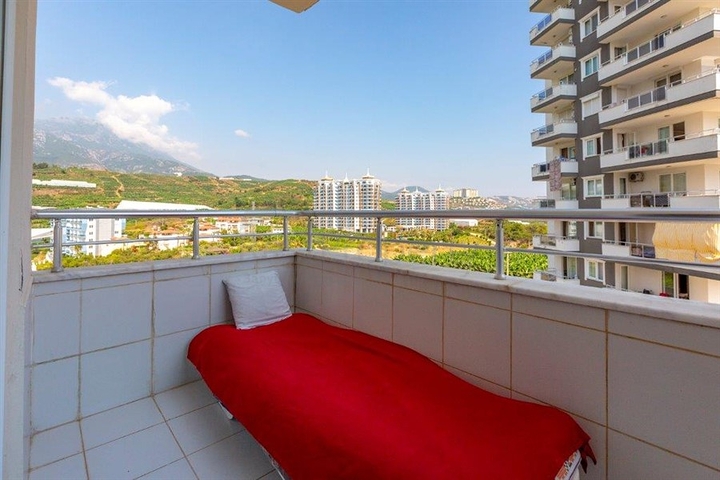 Трехкомнатные апартаменты в русскоязычном районе