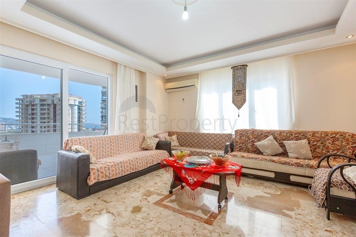 Трехкомнатные апартаменты в русскоязычном районе