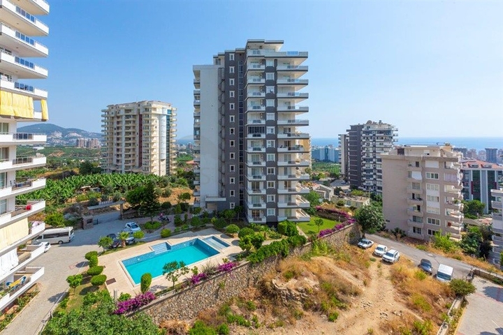 Трехкомнатные апартаменты в русскоязычном районе