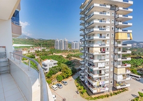 Трехкомнатные апартаменты в русскоязычном районе