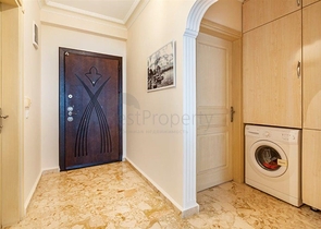 Трехкомнатные апартаменты в русскоязычном районе