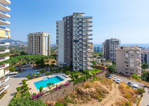 Трехкомнатные апартаменты в русскоязычном районе