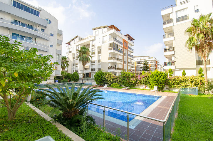 Квартира 2+1 в комплексе в Лимане Коньяалты 600 м до моря