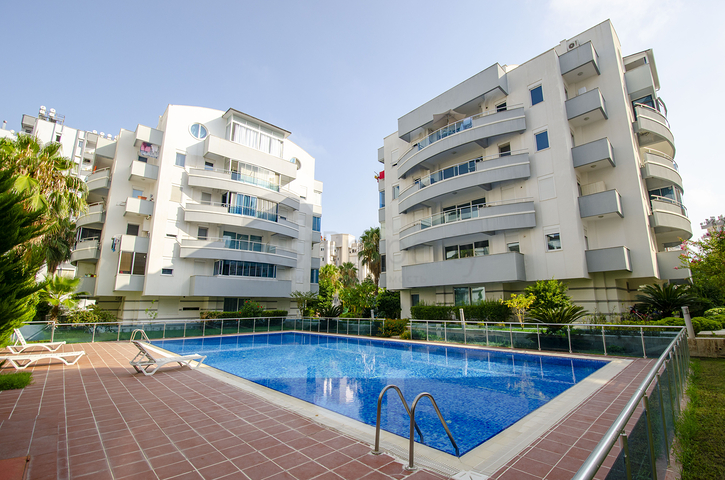 Квартира 2+1 в комплексе в Лимане Коньяалты 600 м до моря