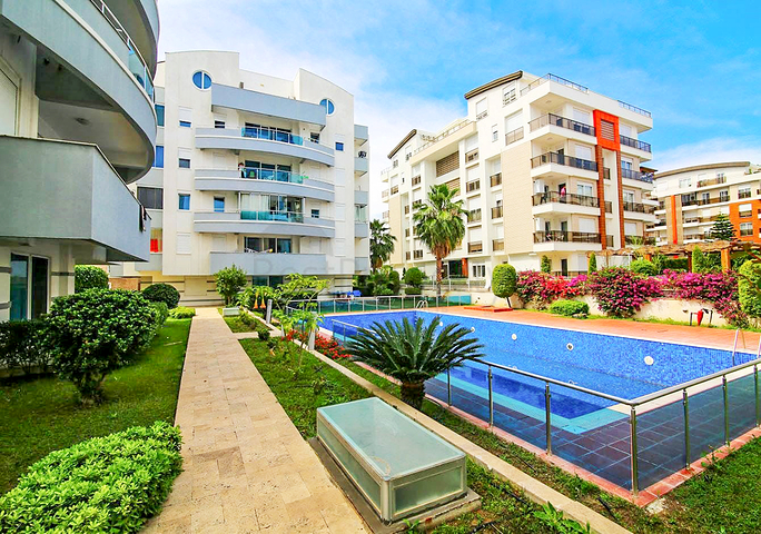 Квартира 2+1 в комплексе в Лимане Коньяалты 600 м до моря