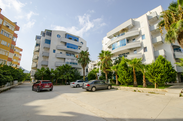 Квартира 2+1 в комплексе в Лимане Коньяалты 600 м до моря