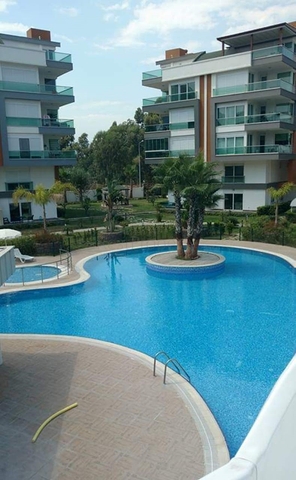 Квартира 1+1 с мебелью в комплексе в Молла Юсуф Коньяалты