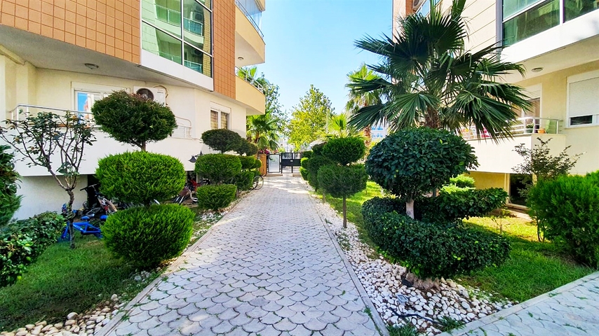 Квартира 1+1 с мебелью в районе Коньяалты Анталья