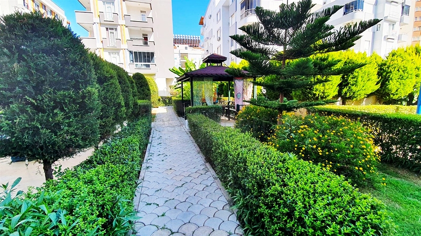 Квартира 1+1 с мебелью в районе Коньяалты Анталья